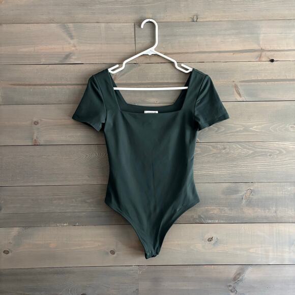ARITZIA | Square Neck Short Sleeve Body Suit Dark Green Size Small - Picture 5 of 5